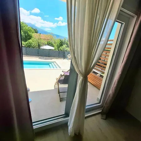 Velaris Villa *